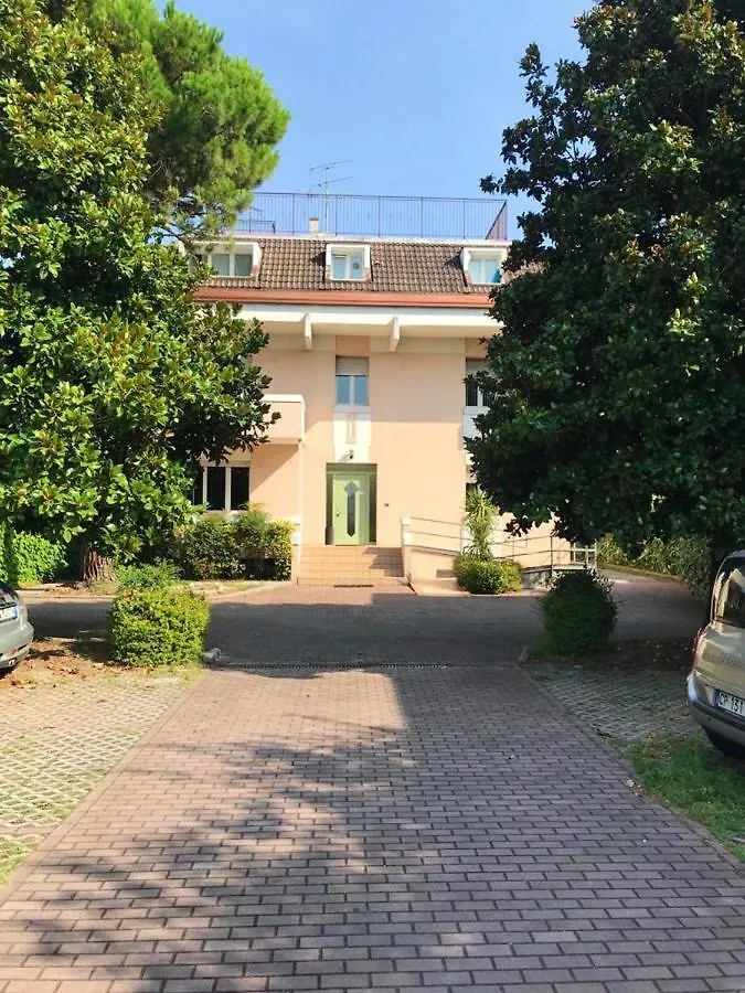 Charming Studio In Desenzano Del Garda 47 Sqm With Balcony Parking 0*,  Italia