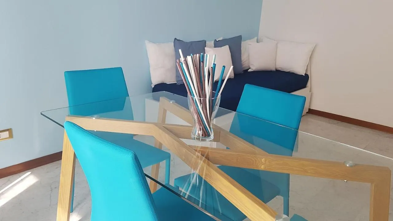 Charming Studio In Desenzano Del Garda 47 Sqm With Balcony Parking