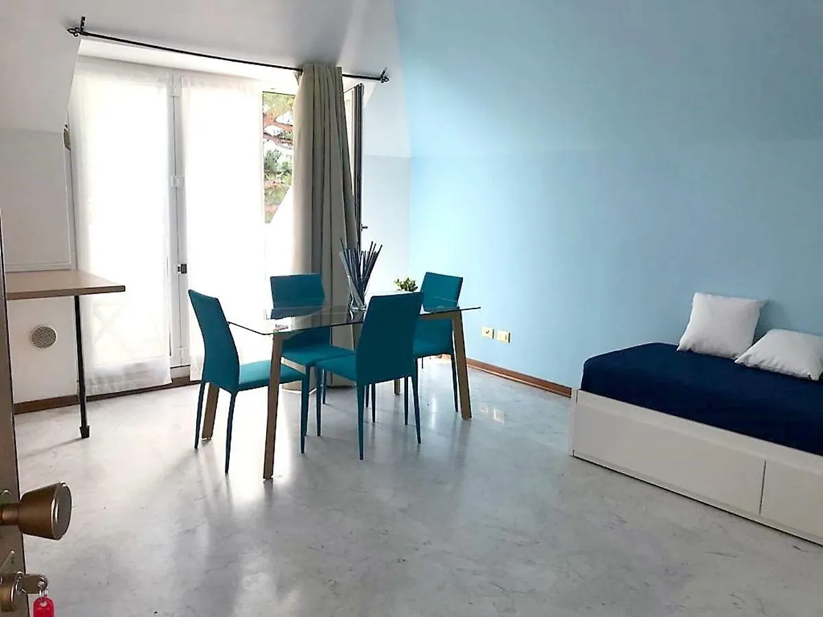 Charming Studio In Desenzano Del Garda 47 Sqm With Balcony Parking